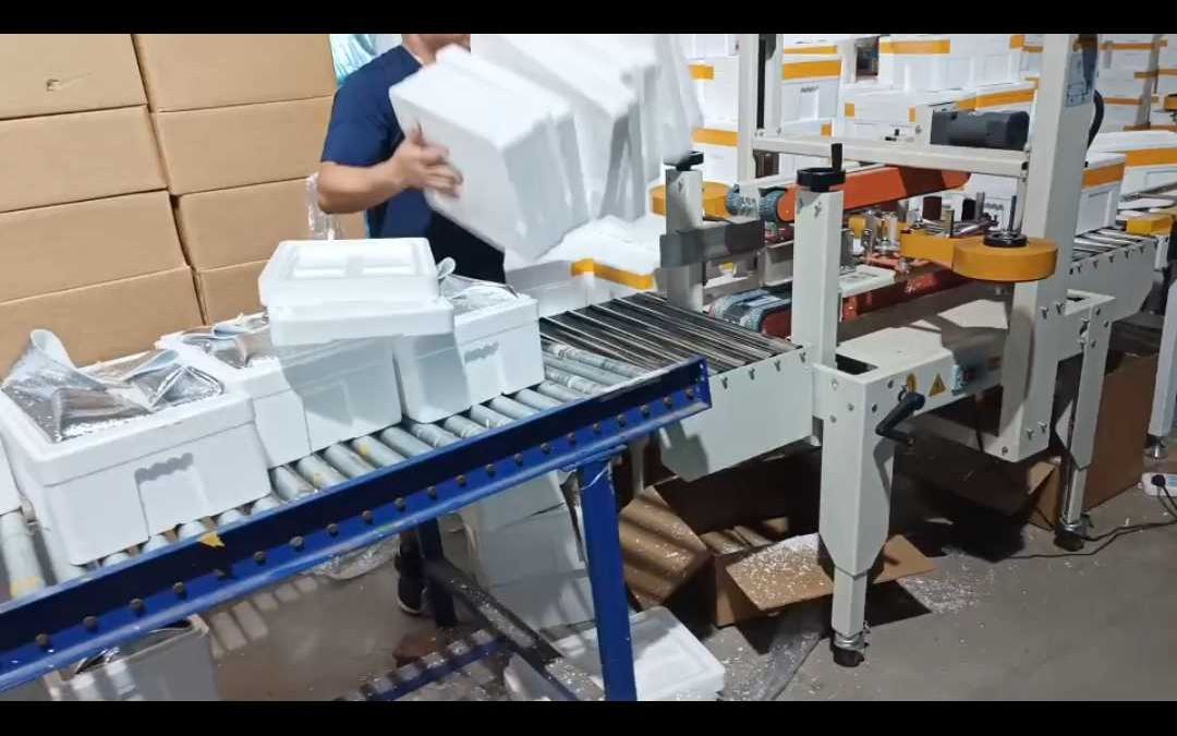 智能泡沫箱打包機 快遞物流與食品、電子產品的打包解決方案